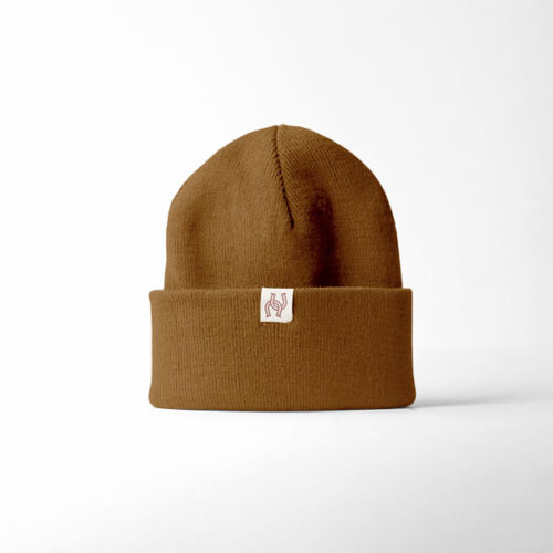 Tan hat with small interlocking horseshoe icon